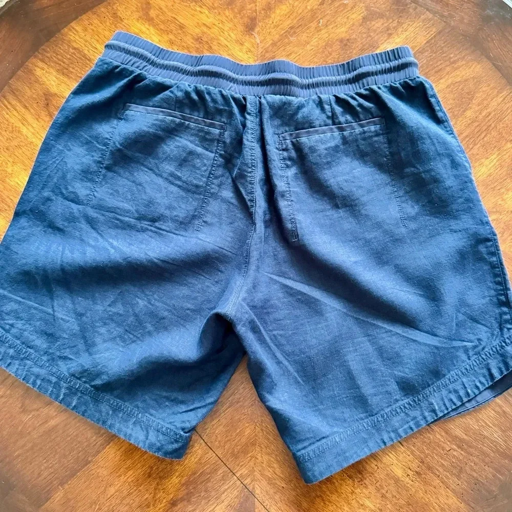 Athleta Navy Blue Drawstring Casual Shorts